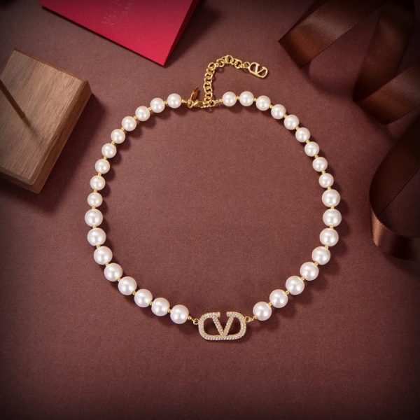 Collana Valentino