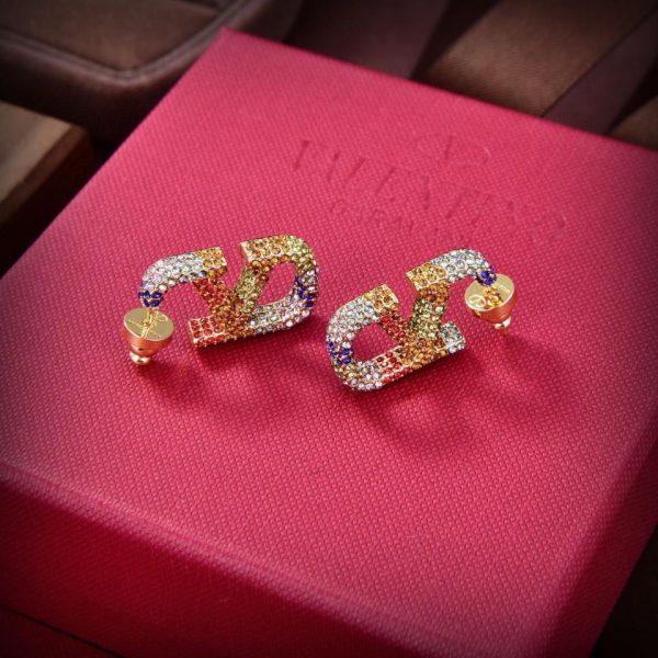 replica,repliche,fake,1:1,earrings,bracelet,ring,jewelry Nuovi orecchini Valentino con diamanti colorati