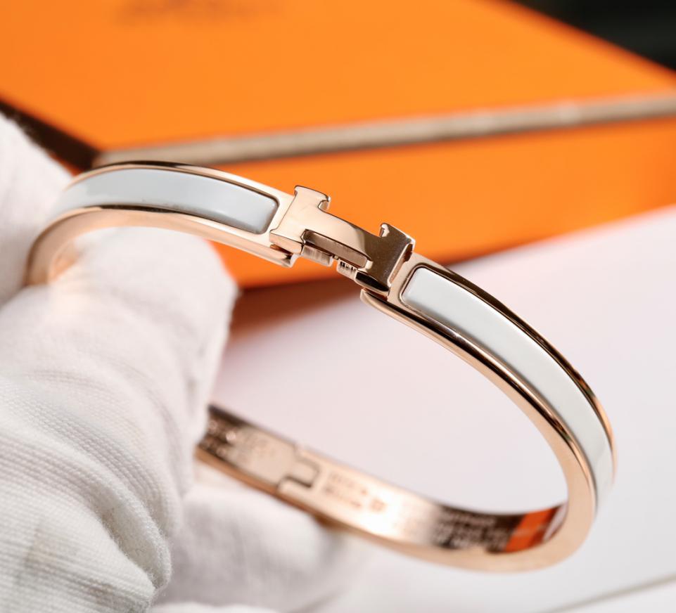 replica,repliche,fake,1:1,earrings,bracelet,ring,jewelry Bracciale stretto smaltato Hermes/diversi colori disponibili