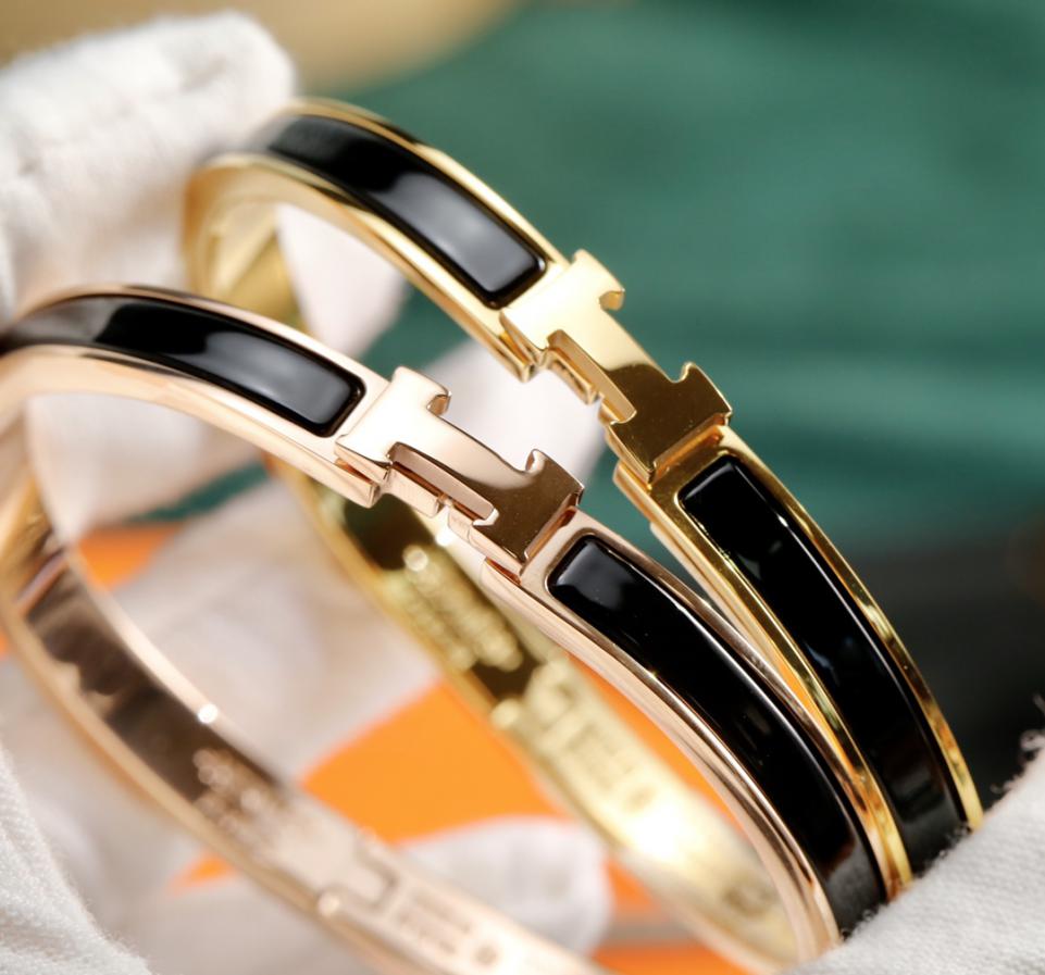 replica,repliche,fake,1:1,earrings,bracelet,ring,jewelry Bracciale stretto smaltato Hermes/diversi colori disponibili