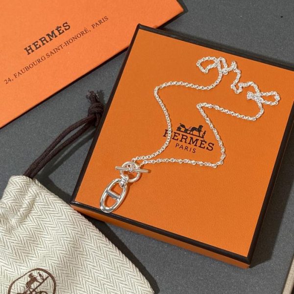 Collana Hermes con naso di maiale