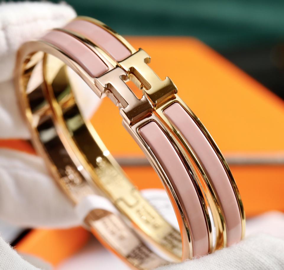 replica,repliche,fake,1:1,earrings,bracelet,ring,jewelry Bracciale stretto smaltato Hermes/diversi colori disponibili