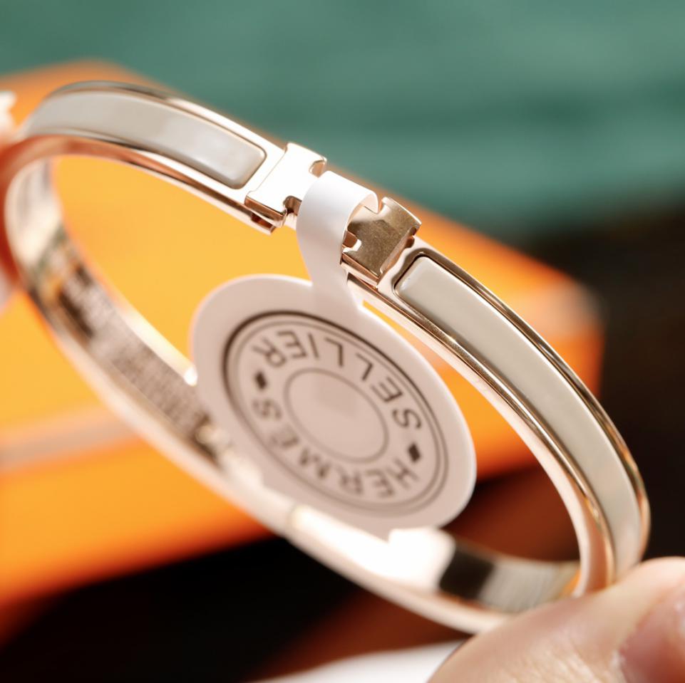 replica,repliche,fake,1:1,earrings,bracelet,ring,jewelry Bracciale stretto smaltato Hermes/diversi colori disponibili