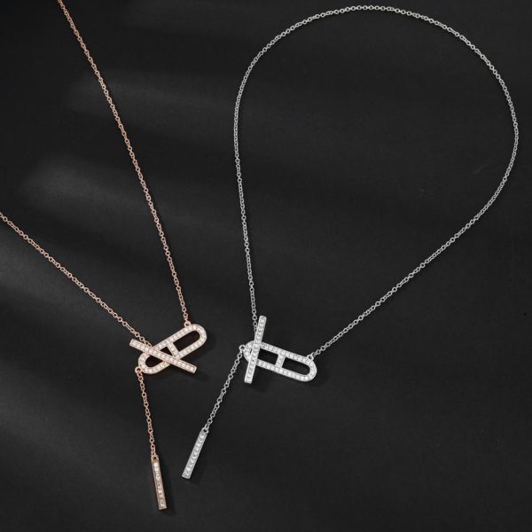 Collana Hermes con naso di maiale