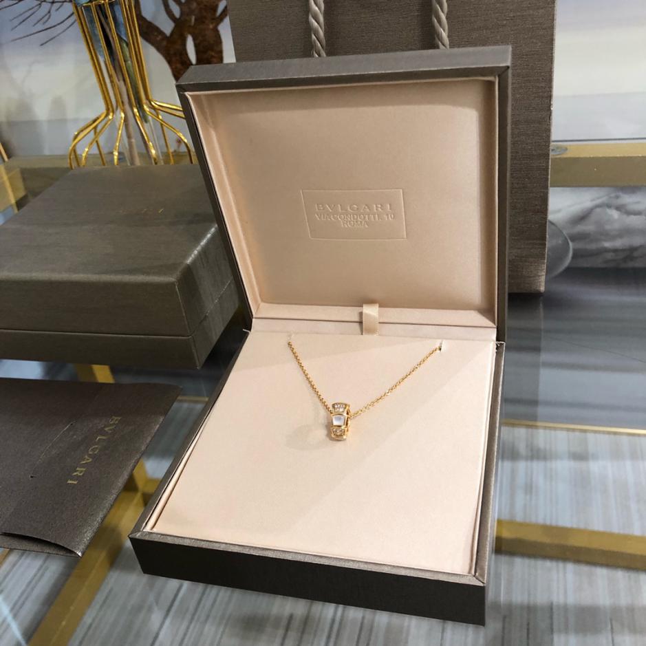 replica,repliche,fake,1:1,earrings,bracelet,ring,jewelry Collana Bvlgari con osso di serpente
