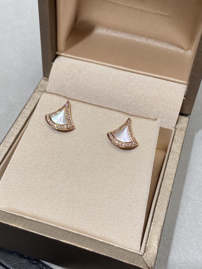 replica,repliche,fake,1:1,earrings,bracelet,ring,jewelry Orecchini minigonna Bvlgari in oro rosa 18 carati
