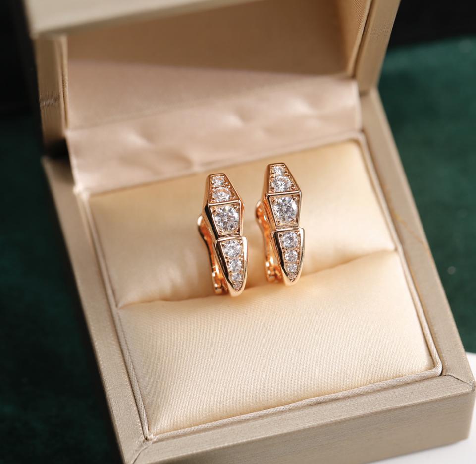 replica,repliche,fake,1:1,earrings,bracelet,ring,jewelry Orecchini Bvlgari Senti in oro rosa con diamanti serpente