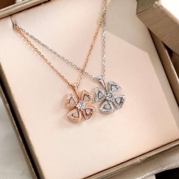 replica,repliche,fake,1:1,earrings,bracelet,ring,jewelry Collana Bvlgari Fiorever