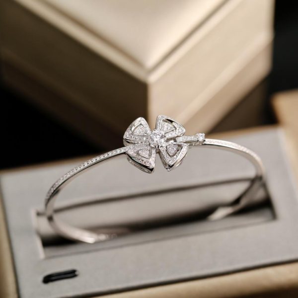 replica,repliche,fake,1:1,earrings,bracelet,ring,jewelry Bracciale serie Bvlgari Fiorever