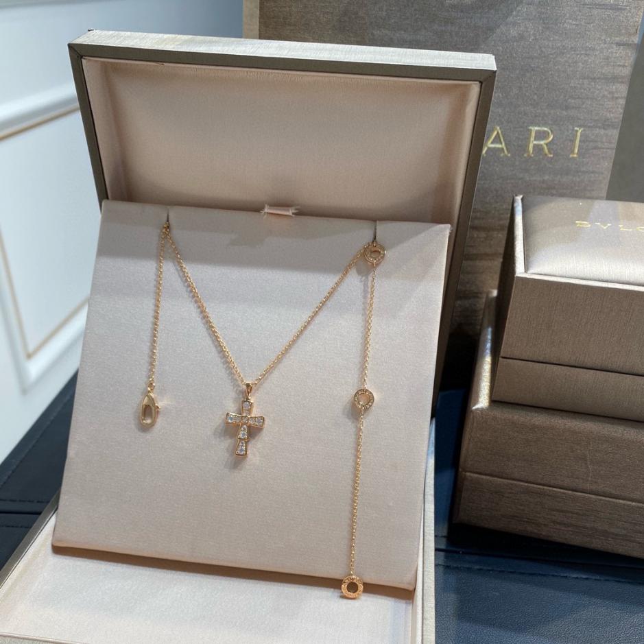 replica,repliche,fake,1:1,earrings,bracelet,ring,jewelry Ultima collana con croce in osso di serpente Bvlgari Bv replica,repliche,fake,1:1,earrings,bracelet,ring,jewelry Ultima collana con croce in osso di serpente Bvlgari Bv