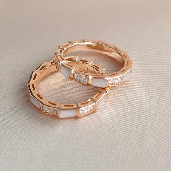 Bvlgari Sperpenti Viper series snake bone ring