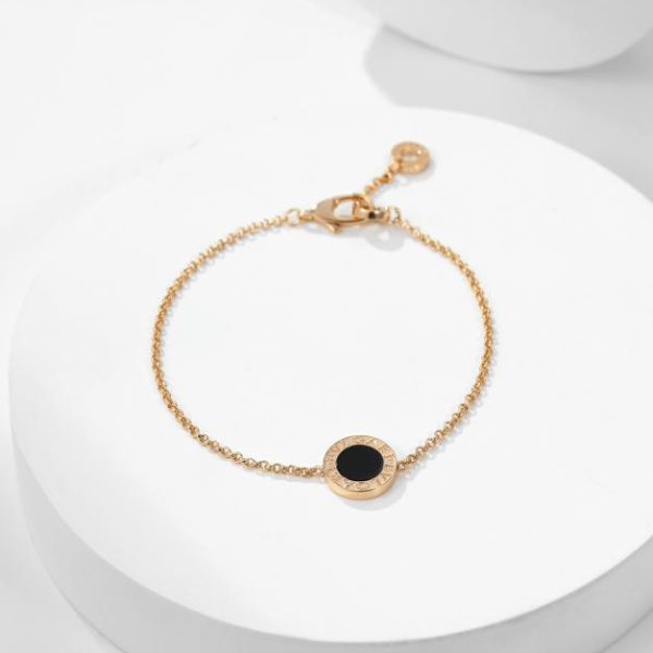 replica,repliche,fake,1:1,earrings,bracelet,ring,jewelry Bracciale Bvlgari BV a fiore singolo double face bianco e nero