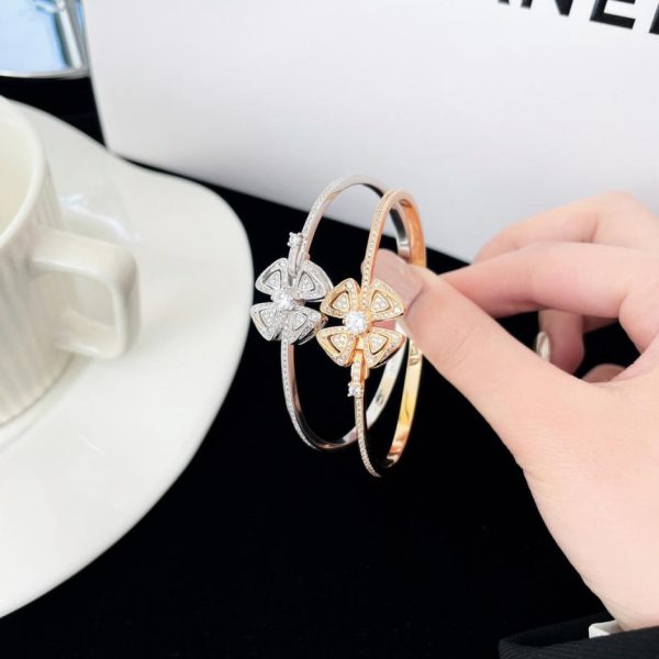 replica,repliche,fake,1:1,earrings,bracelet,ring,jewelry Bracciale serie Bvlgari Fiorever