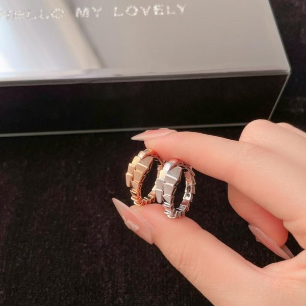 replica,repliche,fake,1:1,earrings,bracelet,ring,jewelry Anello serpente Bvlgari stretto e lucido