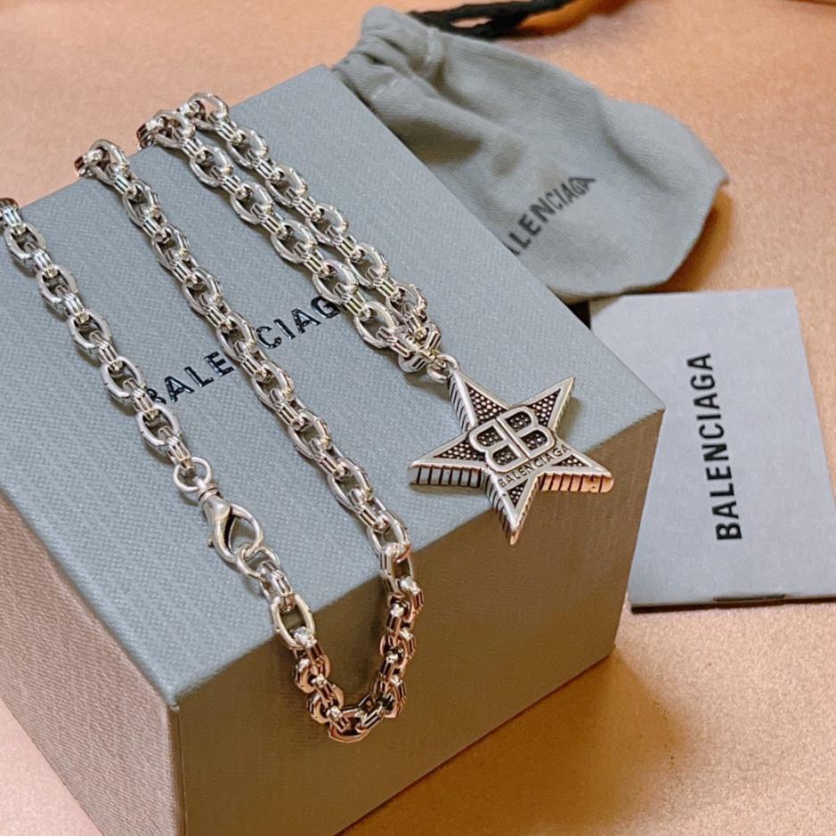 replica,repliche,fake,1:1,earrings,bracelet,ring,jewelry Nuova collana Balenciaga
