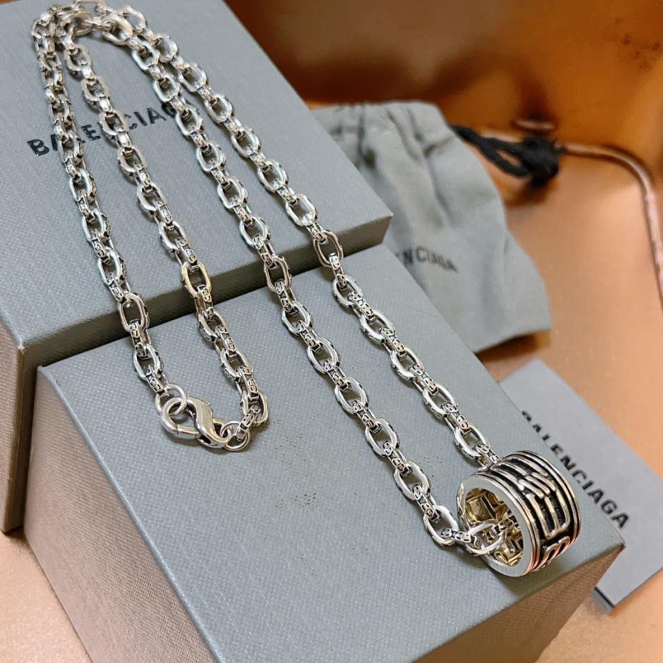 replica,repliche,fake,1:1,earrings,bracelet,ring,jewelry Nuova collana Balenciaga