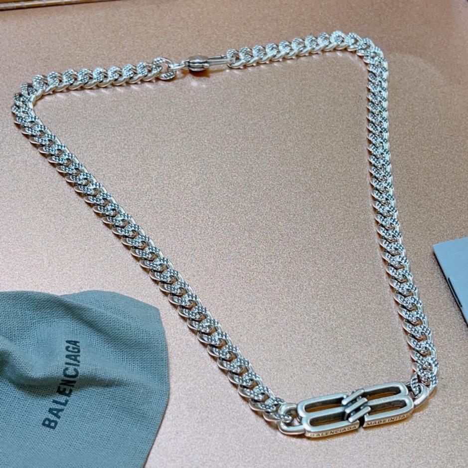 replica,repliche,fake,1:1,earrings,bracelet,ring,jewelry Nuova collana Balenciaga