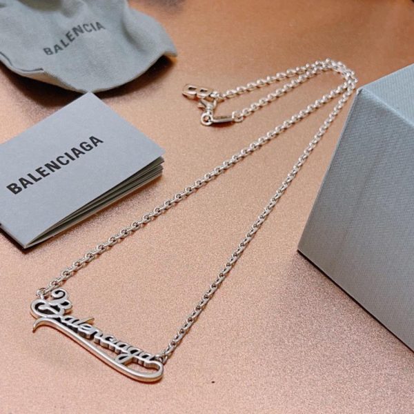 replica,repliche,fake,1:1,earrings,bracelet,ring,jewelry Nuova collana Balenciaga