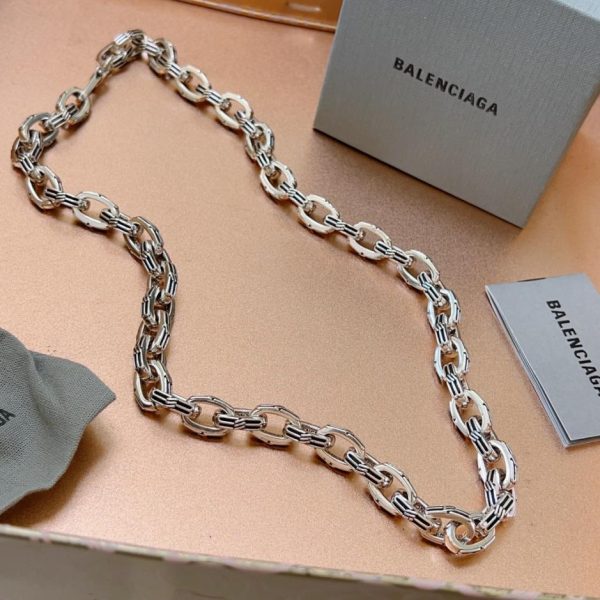 replica,repliche,fake,1:1,earrings,bracelet,ring,jewelry Nuova collana Balenciaga