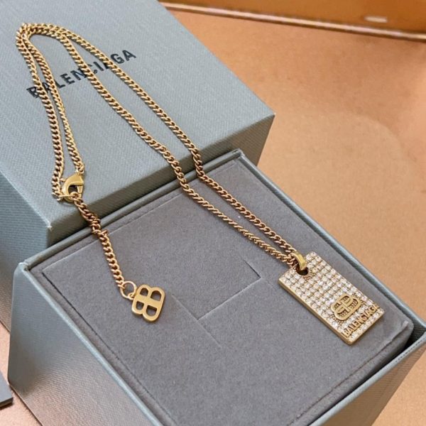 replica,repliche,fake,1:1,earrings,bracelet,ring,jewelry Nuova collana Balenciaga