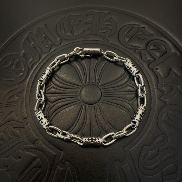 Bracciale a maglie incrociate vintage con cuori cromati