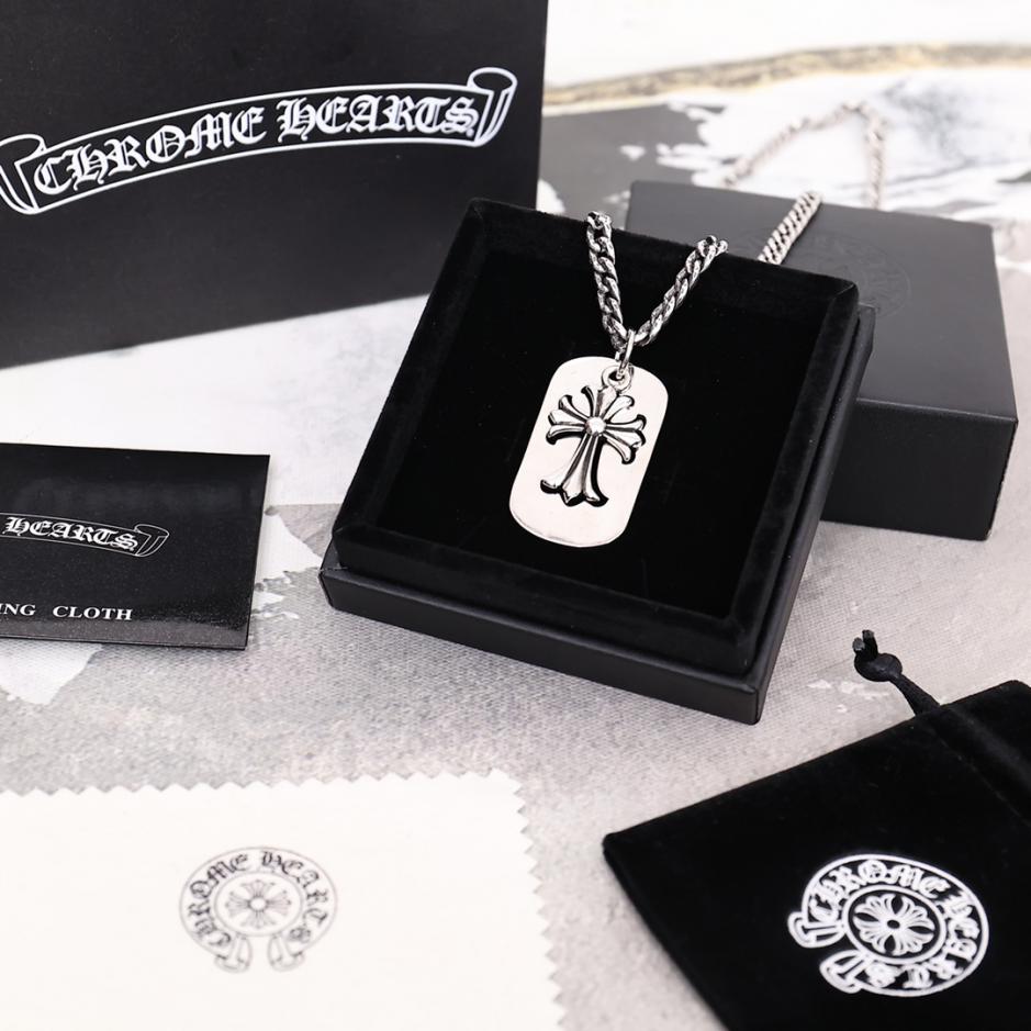 replica,repliche,fake,1:1,earrings,bracelet,ring,jewelry Collana con cuori cromati replica,repliche,fake,1:1,earrings,bracelet,ring,jewelry Collana con cuori cromati