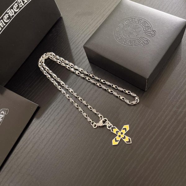 replica,repliche,fake,1:1,earrings,bracelet,ring,jewelry Collana vintage con cuori cromati