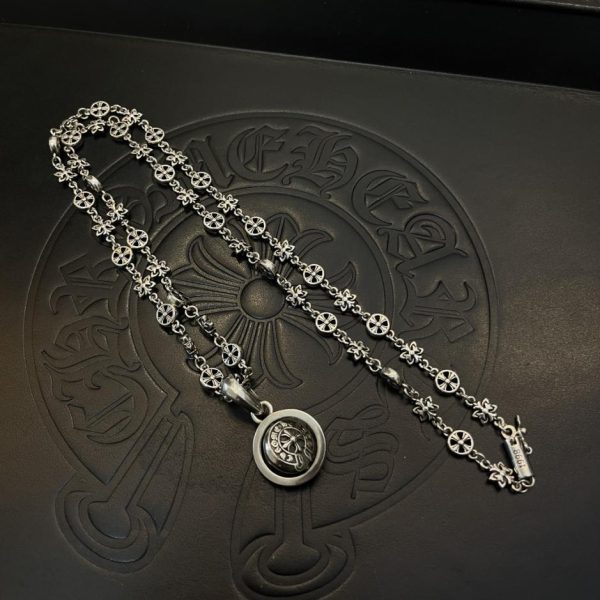 replica,repliche,fake,1:1,earrings,bracelet,ring,jewelry Collana con fiori a croce vintage con cuori cromati