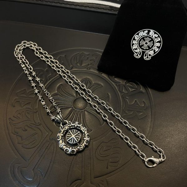 replica,repliche,fake,1:1,earrings,bracelet,ring,jewelry Collana a cinque stelle twist vintage Chrome Hearts