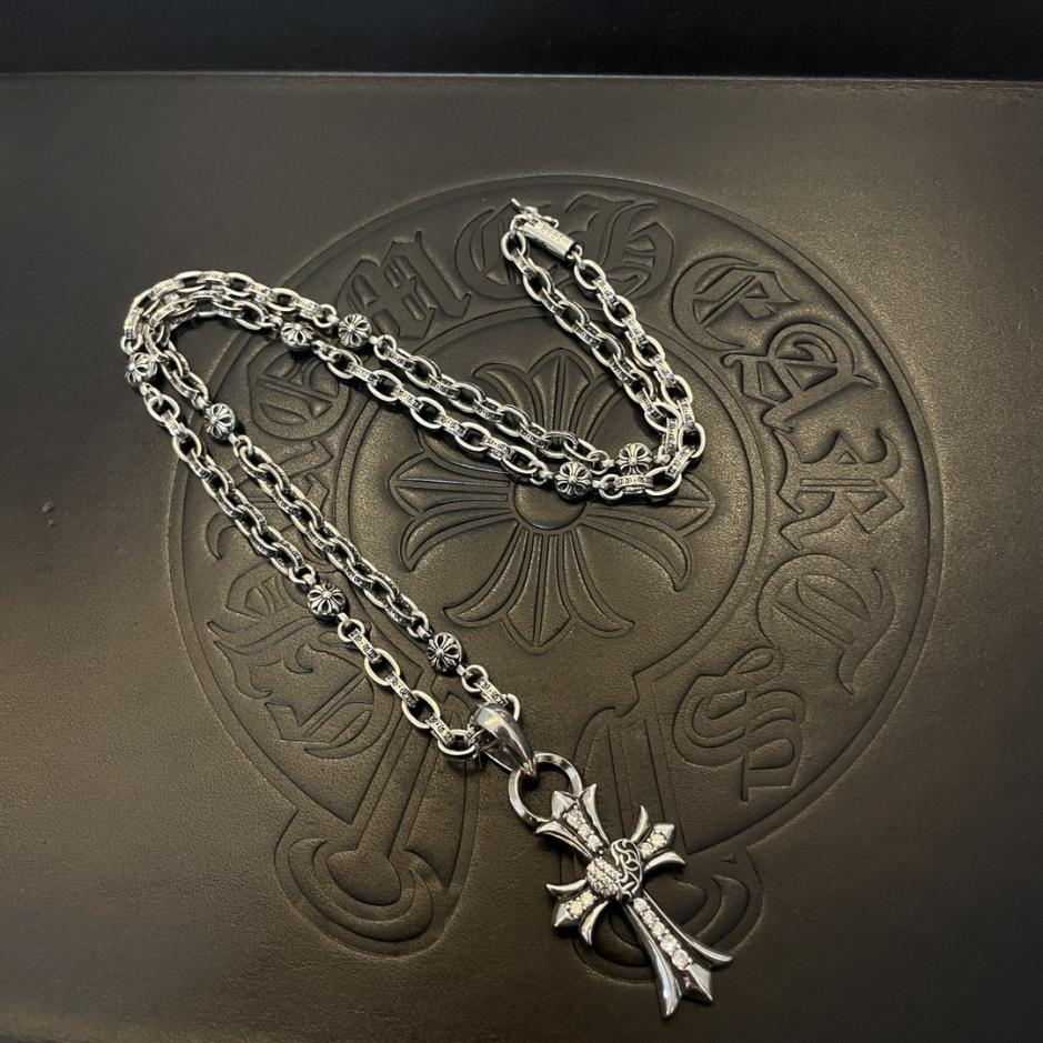 replica,repliche,fake,1:1,earrings,bracelet,ring,jewelry Collana con lettera multi-elemento retrò Chrome Hearts replica,repliche,fake,1:1,earrings,bracelet,ring,jewelry Collana con lettera multi-elemento retrò Chrome Hearts