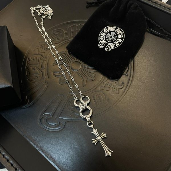 replica,repliche,fake,1:1,earrings,bracelet,ring,jewelry Collana vintage in bambù con cuori cromati