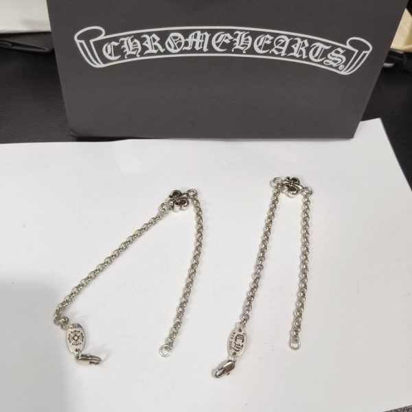 replica,repliche,fake,1:1,earrings,bracelet,ring,jewelry Bracciale con cuori cromati