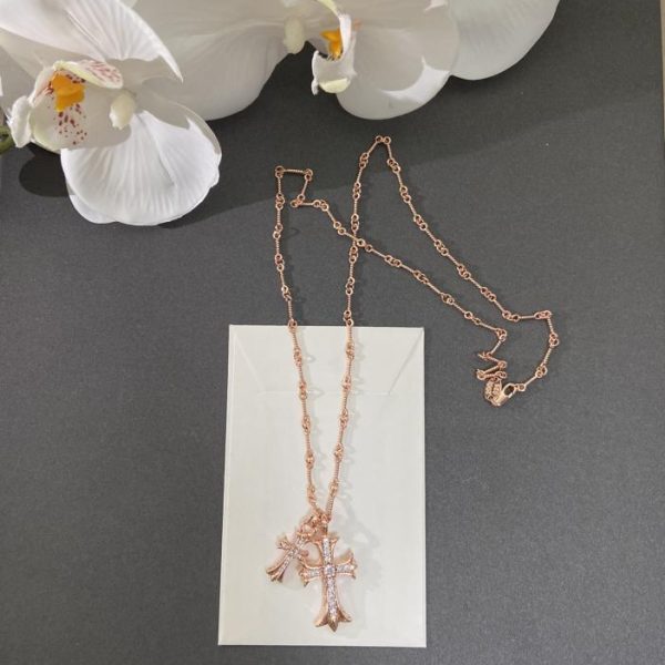 replica,repliche,fake,1:1,earrings,bracelet,ring,jewelry Collana con doppia croce di diamanti e cuori cromati