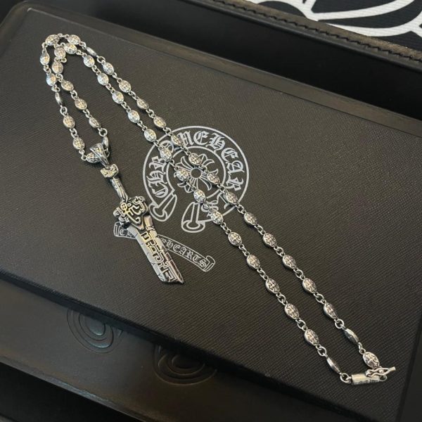 replica,repliche,fake,1:1,earrings,bracelet,ring,jewelry Collana con sfere incrociate vintage con cuori cromati