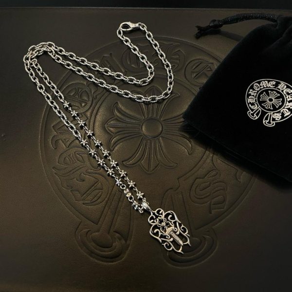 replica,repliche,fake,1:1,earrings,bracelet,ring,jewelry Spada di vite vintage con cuori cromati