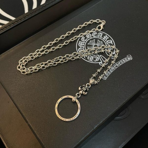 replica,repliche,fake,1:1,earrings,bracelet,ring,jewelry Collana twist vintage con cuori cromati