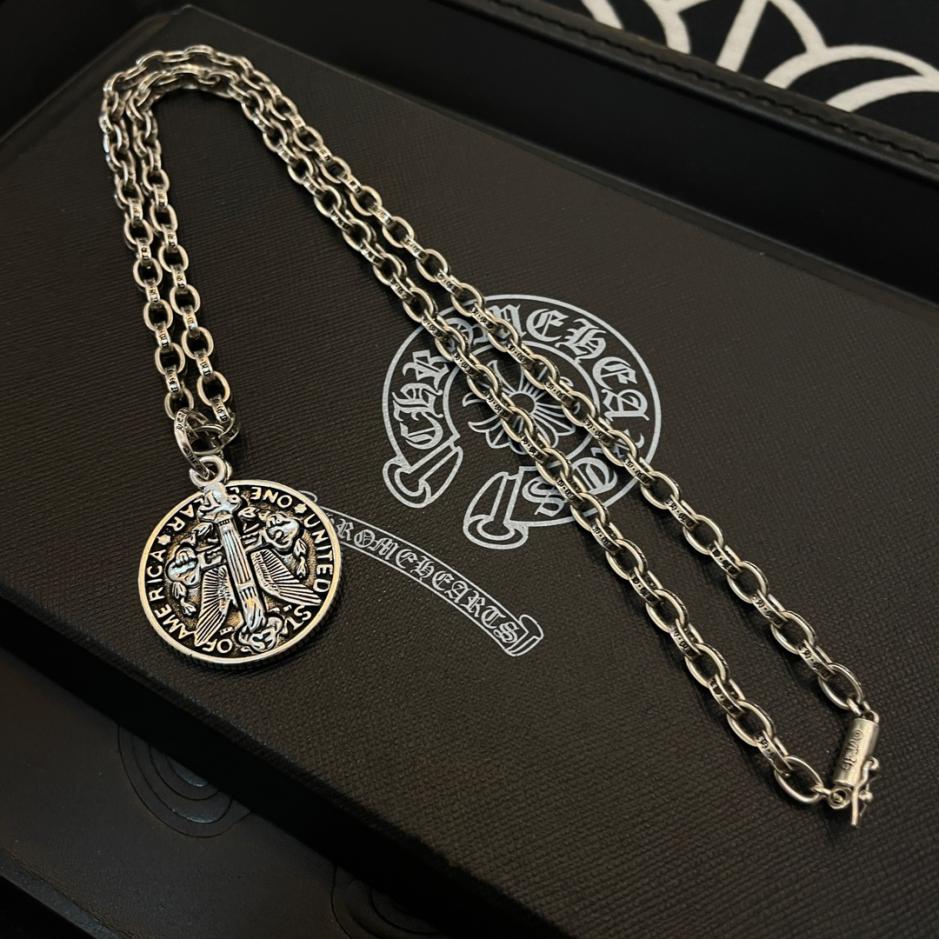 replica,repliche,fake,1:1,earrings,bracelet,ring,jewelry Collana vintage con cuori cromati replica,repliche,fake,1:1,earrings,bracelet,ring,jewelry Collana vintage con cuori cromati
