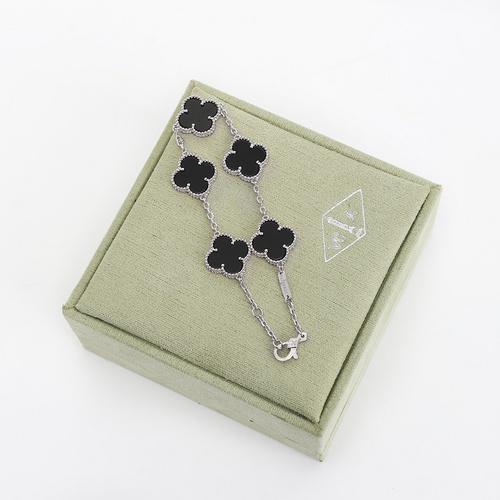 replica,repliche,fake,1:1,earrings,bracelet,ring,jewelry [Versione di alta qualità] Bracciale con quadrifoglio (C23F)