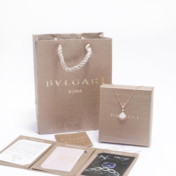 replica,repliche,fake,1:1,earrings,bracelet,ring,jewelry [Versione di alta qualità] Collana con pendente a forma di ventaglio BVLGARI (174F)
