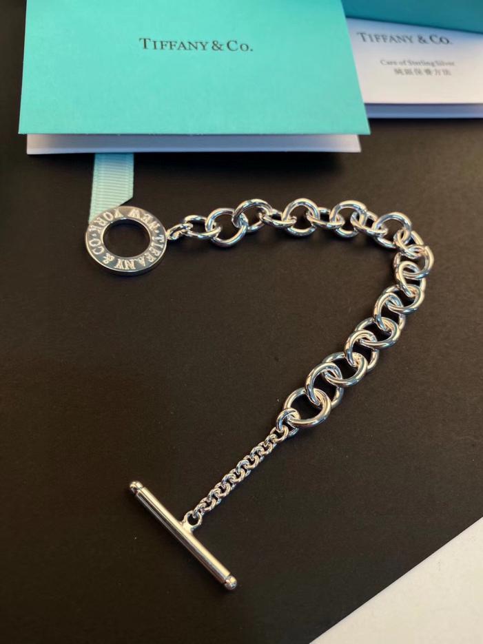 replica,repliche,fake,1:1,earrings,bracelet,ring,jewelry Bracciale grosso Tiffany con fibbia ad ardiglione
