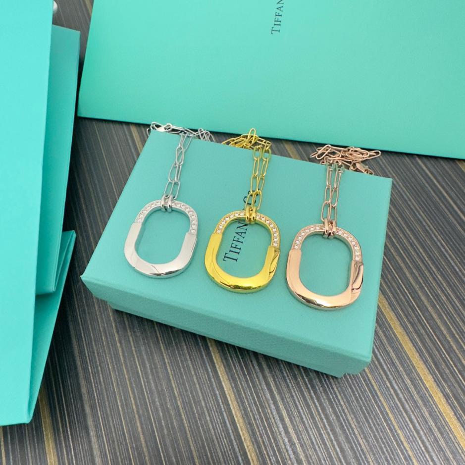 replica,repliche,fake,1:1,earrings,bracelet,ring,jewelry Collana Tiffany con chiusura a forma di U