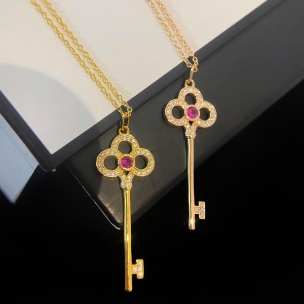 replica,repliche,fake,1:1,earrings,bracelet,ring,jewelry Collana con chiave a corona Tiffany