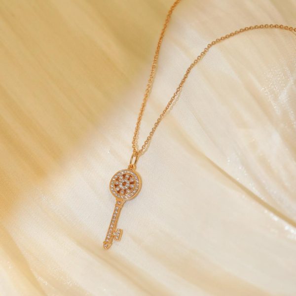 replica,repliche,fake,1:1,earrings,bracelet,ring,jewelry Collana mini chiave girasole Tiffany T