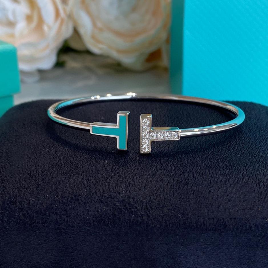 replica,repliche,fake,1:1,earrings,bracelet,ring,jewelry Bracciale Tiffany doppia T blu replica,repliche,fake,1:1,earrings,bracelet,ring,jewelry Bracciale Tiffany doppia T blu