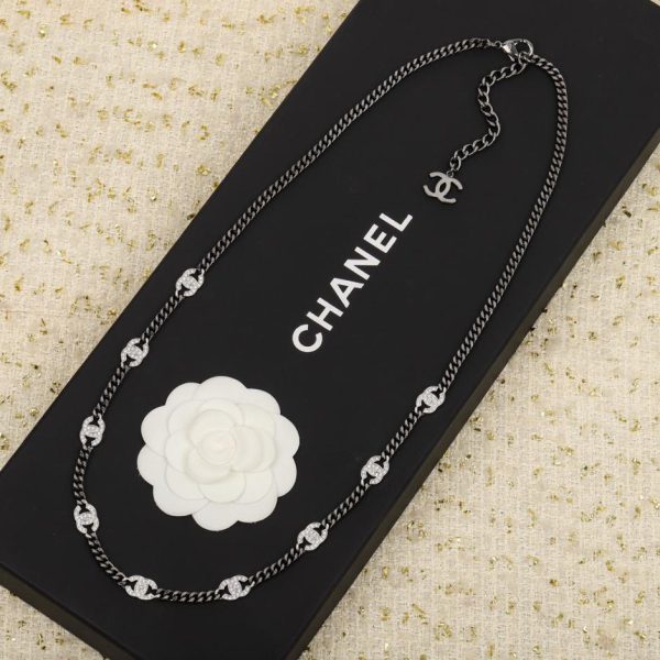 replica,repliche,fake,1:1,earrings,bracelet,ring,jewelry Serie di castelli girocollo fatti a mano di Chanel