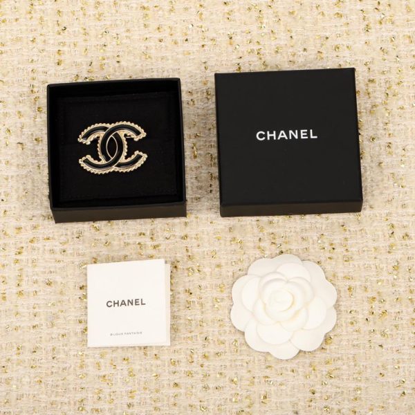 replica,repliche,fake,1:1,earrings,bracelet,ring,jewelry Spilla Chanel doppia C a goccia di olio