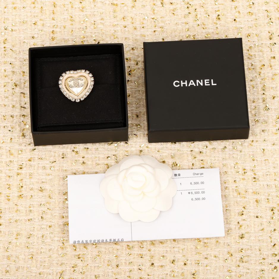 replica,repliche,fake,1:1,earrings,bracelet,ring,jewelry Spilla Chanel Love Pearl replica,repliche,fake,1:1,earrings,bracelet,ring,jewelry Spilla Chanel Love Pearl