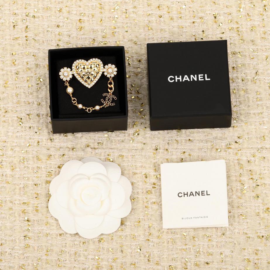 replica,repliche,fake,1:1,earrings,bracelet,ring,jewelry Spilla dell’amore di Chanel replica,repliche,fake,1:1,earrings,bracelet,ring,jewelry Spilla dell’amore di Chanel