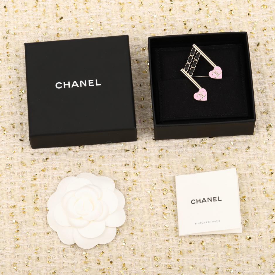 replica,repliche,fake,1:1,earrings,bracelet,ring,jewelry Spilla d’amore con nota musicale Chanel replica,repliche,fake,1:1,earrings,bracelet,ring,jewelry Spilla d’amore con nota musicale Chanel