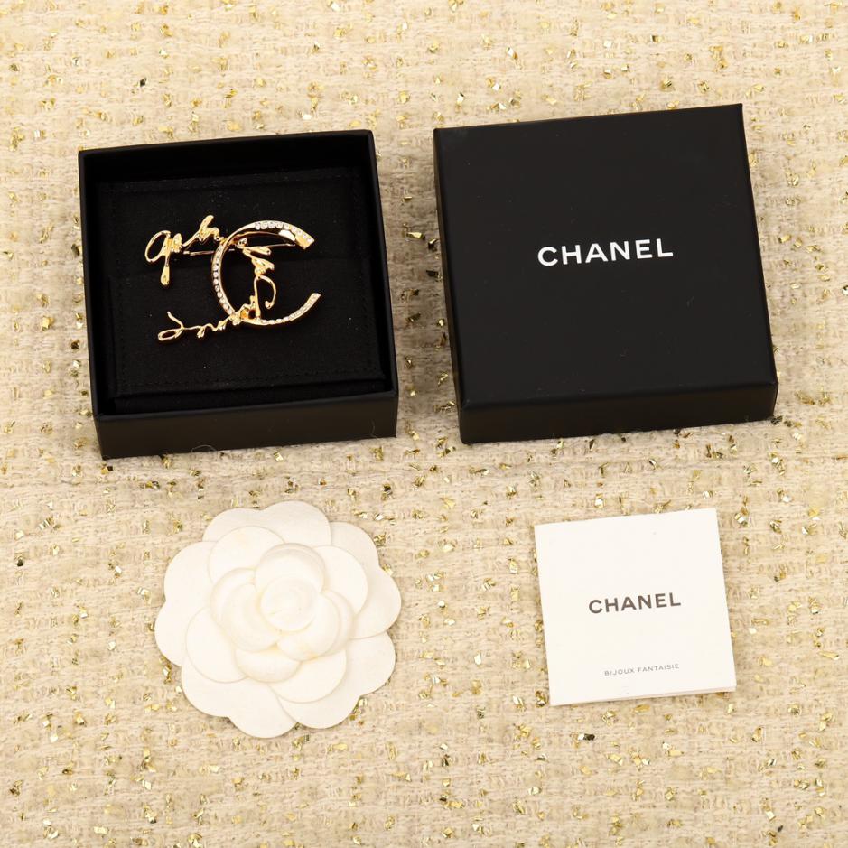 replica,repliche,fake,1:1,earrings,bracelet,ring,jewelry Spilla doppia C di Chanel replica,repliche,fake,1:1,earrings,bracelet,ring,jewelry Spilla doppia C di Chanel